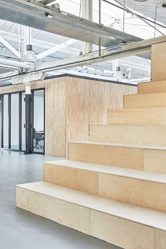 個性辦公室裝修設計.jpg 個性辦公室裝修設計.jpg