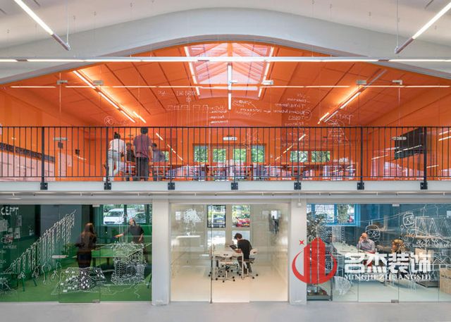 個(gè)性倉庫辦公室裝修.jpg 個(gè)性倉庫辦公室裝修.jpg