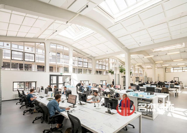 大型創(chuàng)庫辦公室裝修.jpg 大型創(chuàng)庫辦公室裝修.jpg