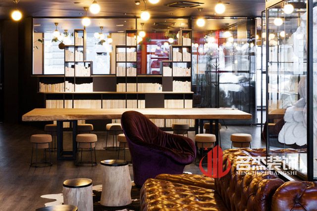 魔幻辦公室裝修.jpg 魔幻辦公室裝修.jpg