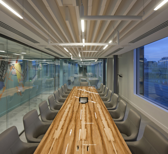 辦公室設(shè)計.jpg 辦公室設(shè)計.jpg