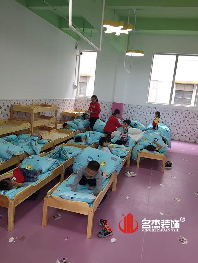 幼兒園休息室裝修.jpg 幼兒園休息室裝修.jpg