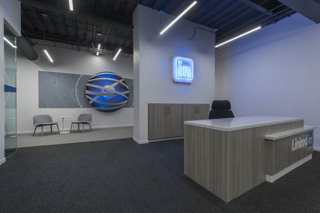 辦公室裝修設計效果圖.jpg 辦公室裝修設計效果圖.jpg