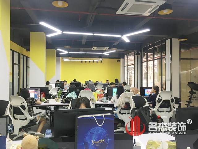 辦公區(qū)裝修完工照.jpg 辦公區(qū)裝修完工照.jpg