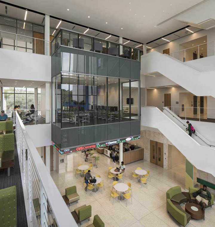 學(xué)校裝修.jpg 學(xué)校裝修.jpg