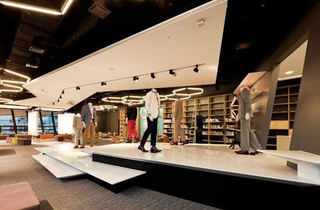 服裝辦公室裝修.jpg 服裝辦公室裝修.jpg