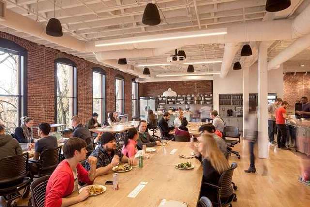 客服辦公室設(shè)計(jì)實(shí)景圖.jpg 客服辦公室設(shè)計(jì)實(shí)景圖.jpg