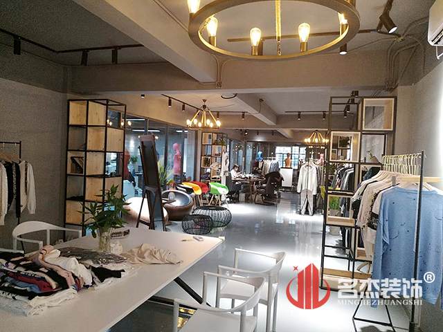 服裝辦公室裝修設(shè)計完工照.jpg 服裝辦公室裝修設(shè)計完工照.jpg