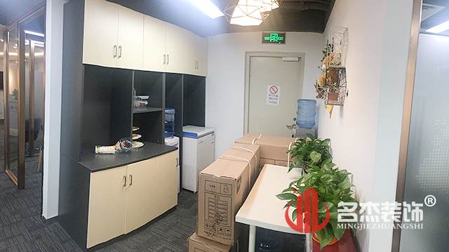 茶水間裝修完工照.jpg 茶水間裝修完工照.jpg