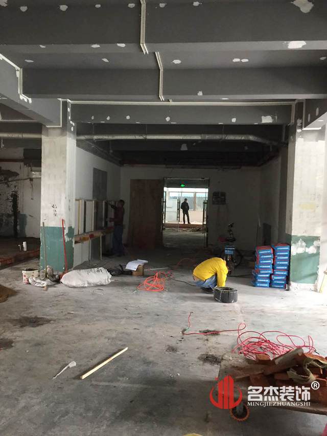 美容美發(fā)學(xué)校裝修施工照.jpg 美容美發(fā)學(xué)校裝修施工照.jpg