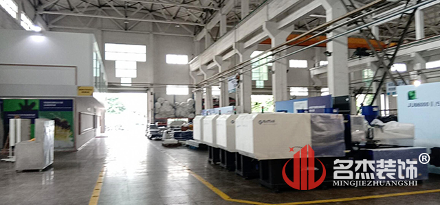 辦公室設(shè)計(jì)裝修開(kāi)工照.jpg 辦公室設(shè)計(jì)裝修開(kāi)工照.jpg