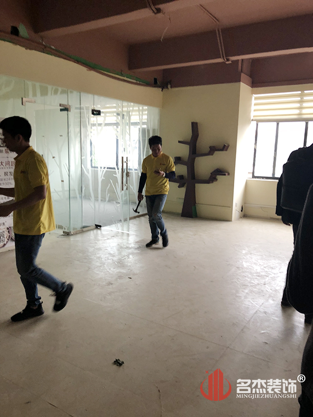 辦公室裝修設計.jpg 辦公室裝修設計.jpg