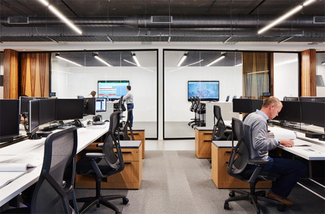 辦公室.jpg 辦公室.jpg